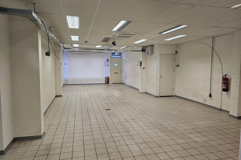 WinkelruimteaanWillemsweg 81<br/> inNijmegen WinkelruimteaanWillemsweg 81<br/> inNijmegen