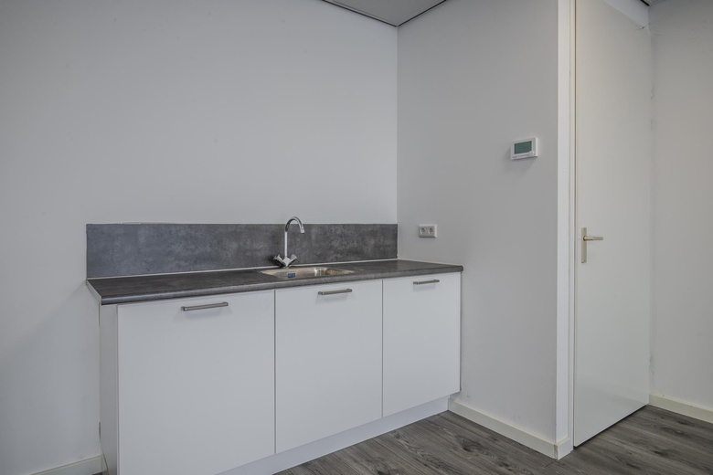 BedrijfsruimteaanLeemansweg 27 E<br/> inArnhem BedrijfsruimteaanLeemansweg 27 E<br/> inArnhem