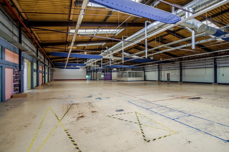 BedrijfsruimteaanDriepoortenweg 35<br/> inArnhem BedrijfsruimteaanDriepoortenweg 35<br/> inArnhem