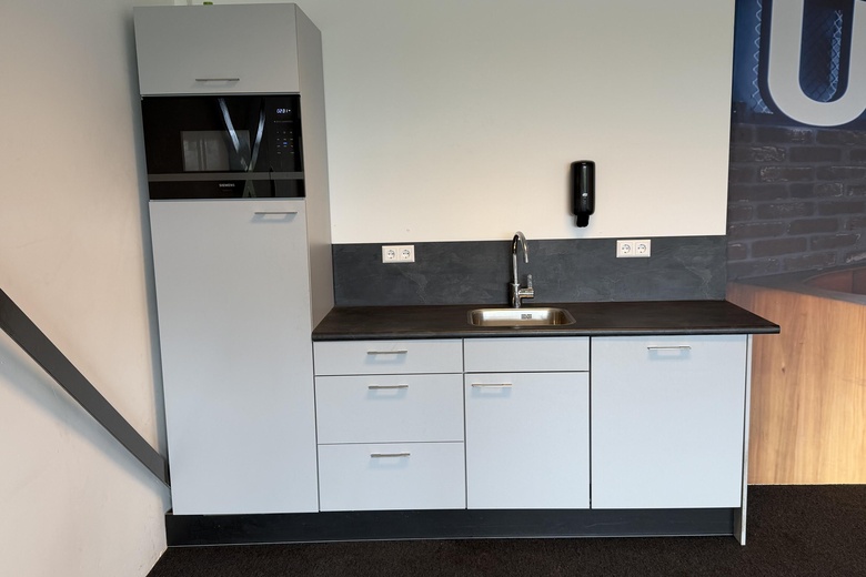 BedrijfsruimteaanMilaanstraat 22<br/> inLijnden