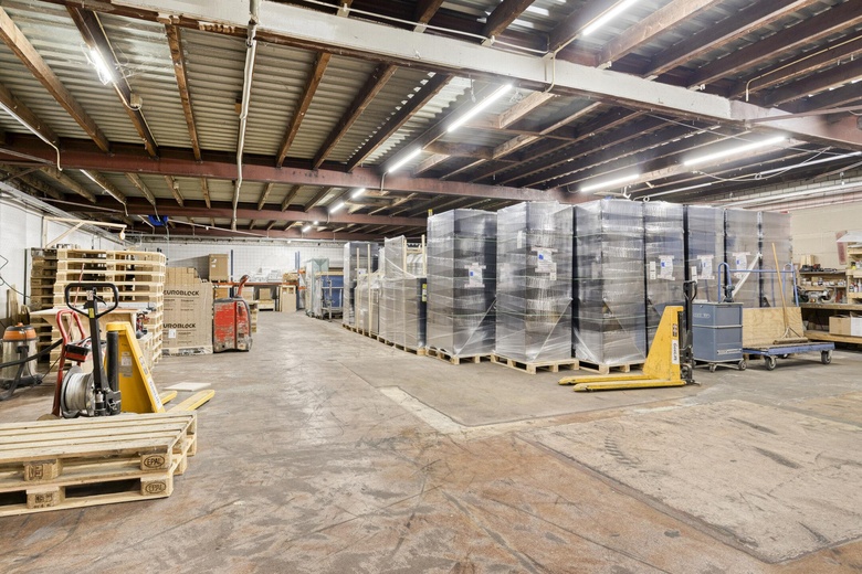 BedrijfsruimteaanSchouwslootweg 7<br/> inWaalwijk