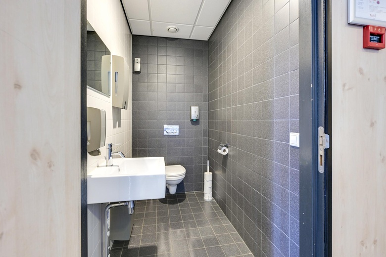 KantoorruimteaanHet Spoor 94<br/> inHouten KantoorruimteaanHet Spoor 94<br/> inHouten