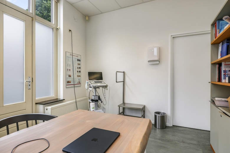WinkelruimteaanKlinkerstraat 8<br/> inGrave