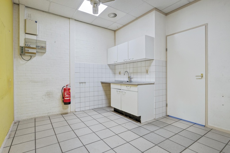 WinkelruimteaanKruisweg 989<br/> inHoofddorp