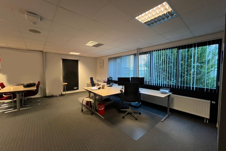 BedrijfsruimteaanTsjukemarwei 12<br/> inSint Nicolaasga