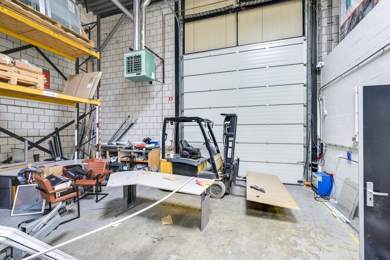 BedrijfsruimteaanWilgenkade 1<br/> inHouten