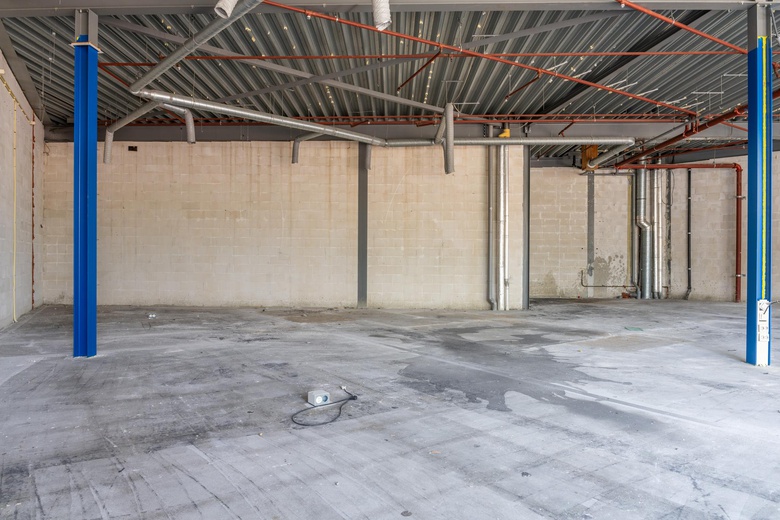 WinkelruimteaanStadhuisplein 12<br/> inLelystad WinkelruimteaanStadhuisplein 12<br/> inLelystad
