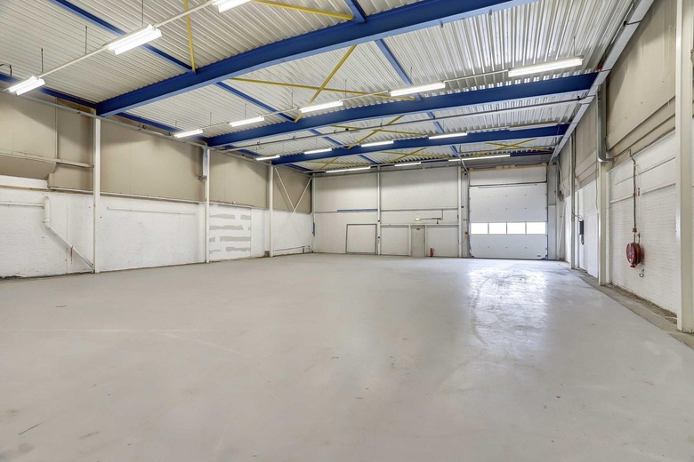 BedrijfsruimteaanZwettestraat 13<br/> inLeeuwarden BedrijfsruimteaanZwettestraat 13<br/> inLeeuwarden