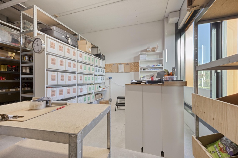 Bedrijfsruimte Hendrik-Ido-Ambacht - Kringloopweg 64 - Foto 4