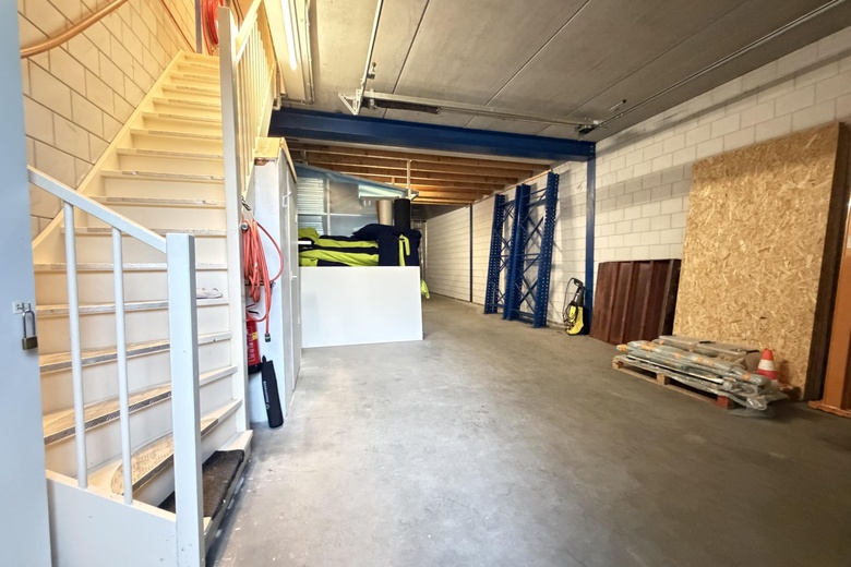 BedrijfsruimteaanNieuw-Zeelandweg 8 T<br/> inAmsterdam