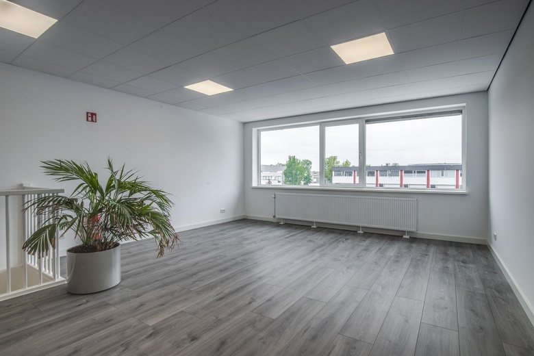 BedrijfsruimteaanLeemansweg 27 E<br/> inArnhem BedrijfsruimteaanLeemansweg 27 E<br/> inArnhem