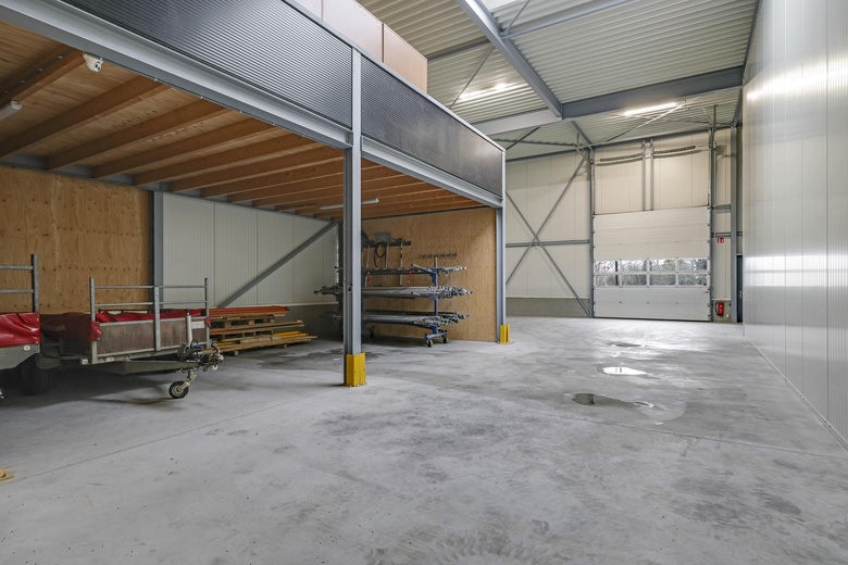 BedrijfsruimteaanWinkelsweg 2 C<br/> inHengelo BedrijfsruimteaanWinkelsweg 2 C<br/> inHengelo