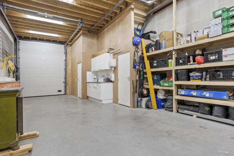 BedrijfsruimteaanSchepenstraat 5<br/> inDelfgauw