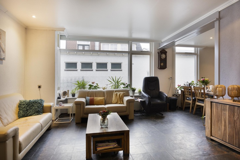 BedrijfsruimteaanDorpsstraat 11<br/> inVorden