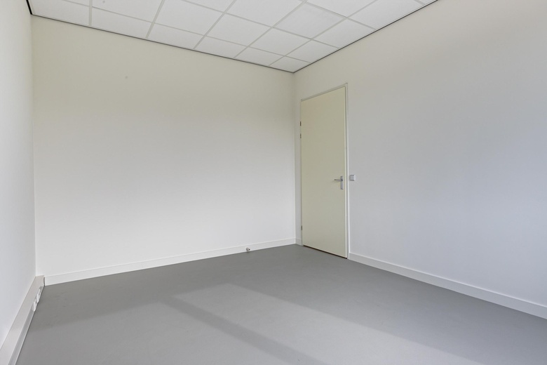 BedrijfsruimteaanRontgenweg 18 J<br/> inAlphen aan den Rijn BedrijfsruimteaanRontgenweg 18 J<br/> inAlphen aan den Rijn