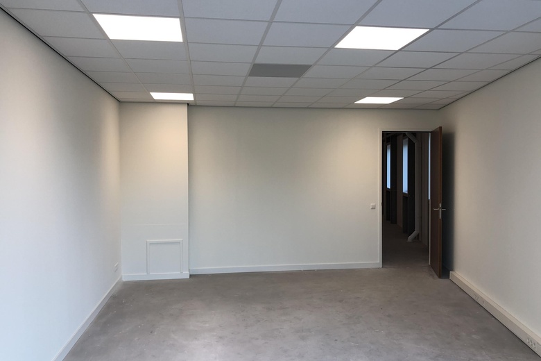BedrijfsruimteaanSchaapherderweg 17 l<br/> inRidderkerk