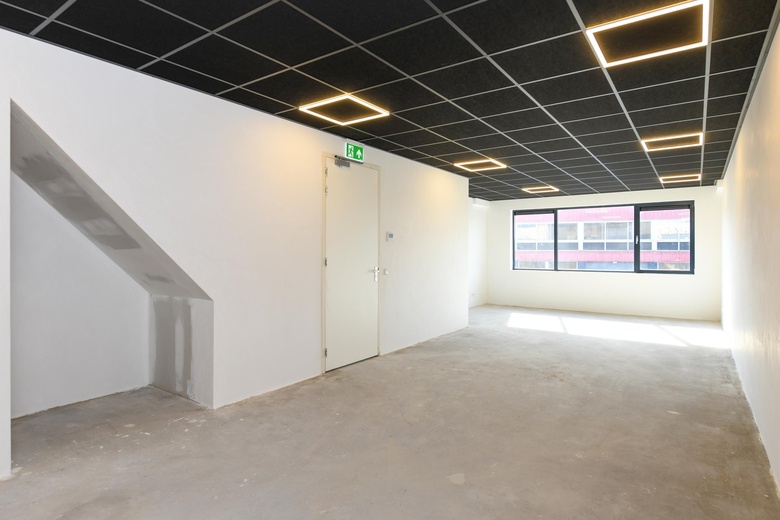 BedrijfsruimteaanEemmeerlaan 2 H<br/> inWeesp