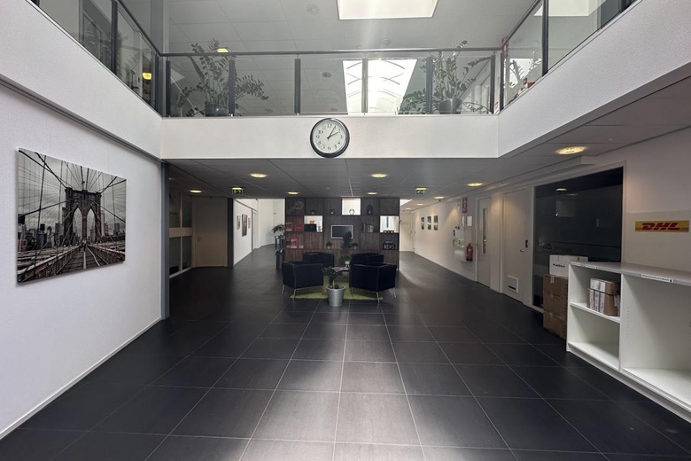 BedrijfsruimteaanLeeuwenhoekstraat 1<br/> inBerkel-Enschot BedrijfsruimteaanLeeuwenhoekstraat 1<br/> inBerkel-Enschot