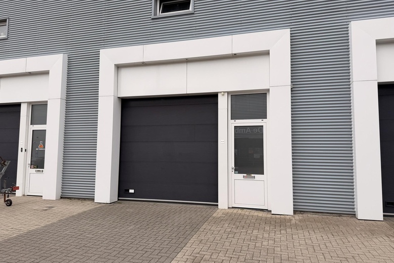 Bekijk foto Bedrijfsruimte aan de Hovenierstraat 99 A 4 in Naaldwijk Bekijk foto Bedrijfsruimte aan de Hovenierstraat 99 A 4 in Naaldwijk