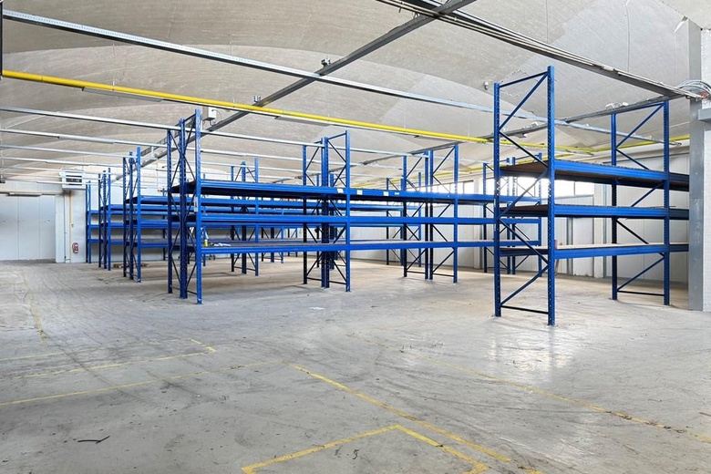 BedrijfsruimteaanIndustrieweg 9<br/> inBladel BedrijfsruimteaanIndustrieweg 9<br/> inBladel