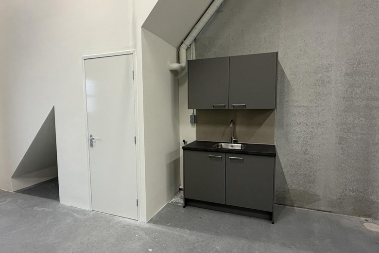 BedrijfsruimteaanGoudstraat 1<br/> inZoetermeer