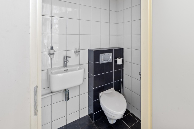 BedrijfsruimteaanNeon 25 p<br/> inOud-Gastel