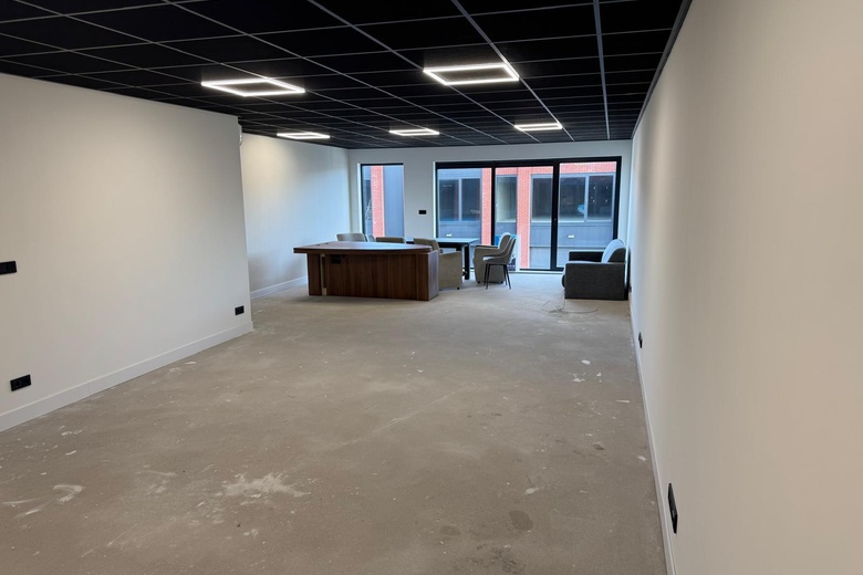 BedrijfsruimteaanIndustrieweg 14 a<br/> inGiessen