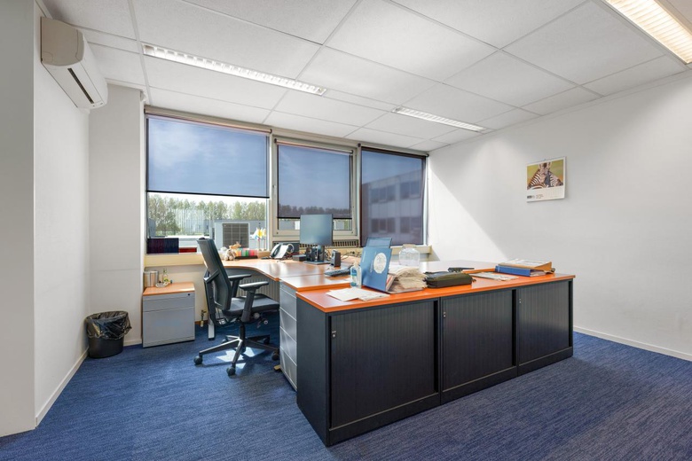 KantoorruimteaanKamerlingh Onnesweg 10<br/> inBarendrecht