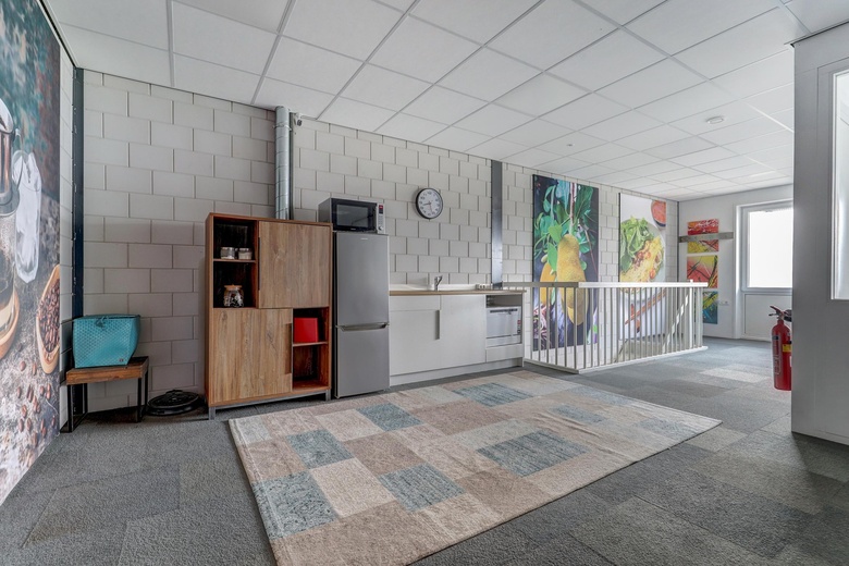 BedrijfsruimteaanIndustrieweg 4 b<br/> inElst