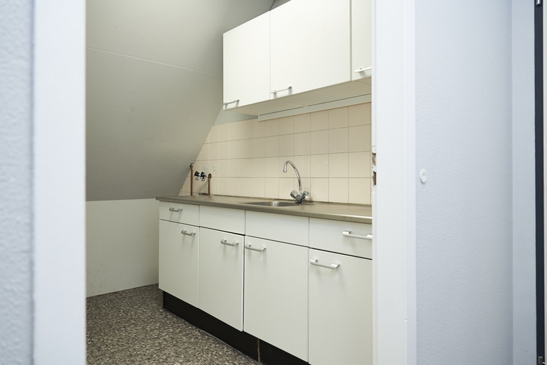 BedrijfsruimteaanPlatinastraat 100<br/> inZoetermeer BedrijfsruimteaanPlatinastraat 100<br/> inZoetermeer