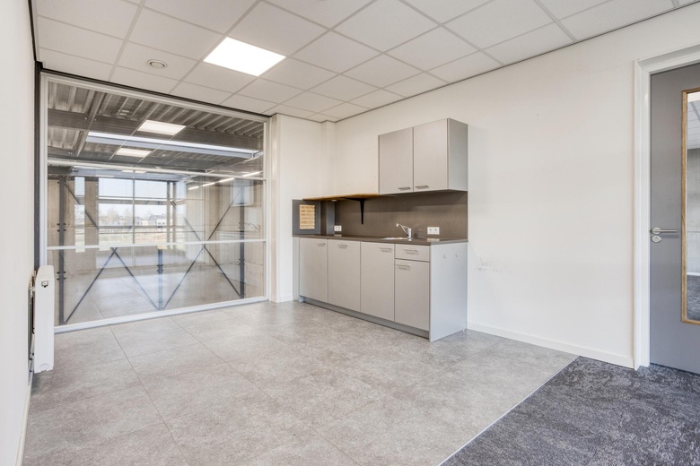 BedrijfsruimteaanAngelenweg 133<br/> inOss