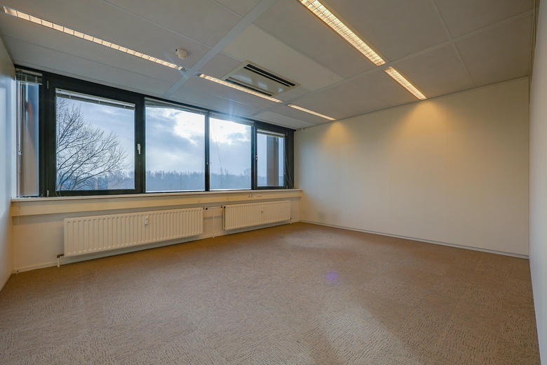 BedrijfsruimteaanVersterkerstraat 4<br/> inAlmere