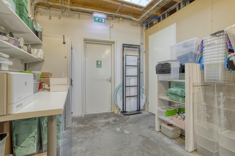 WinkelruimteaanBinnenweg 104<br/> inHeemstede