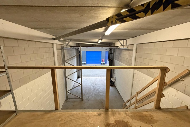 BedrijfsruimteaanKelvinring 72 d<br/> inAlblasserdam