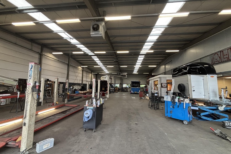 BedrijfsruimteaanVenneperweg 1037 B<br/> inNieuw-Vennep