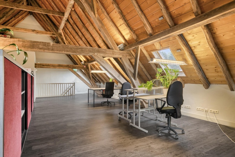 KantoorruimteaanZwanenburgseweg 6 a<br/> inHeeswijk