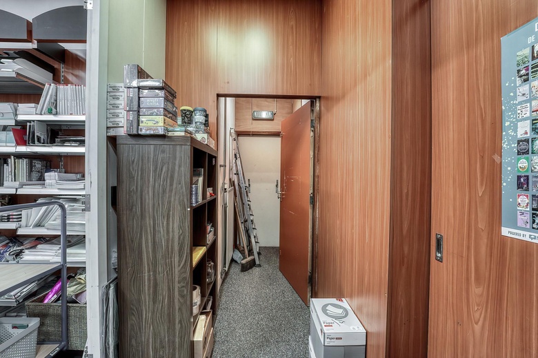 WinkelruimteaanSchoolstraat 68<br/> inVoorschoten WinkelruimteaanSchoolstraat 68<br/> inVoorschoten