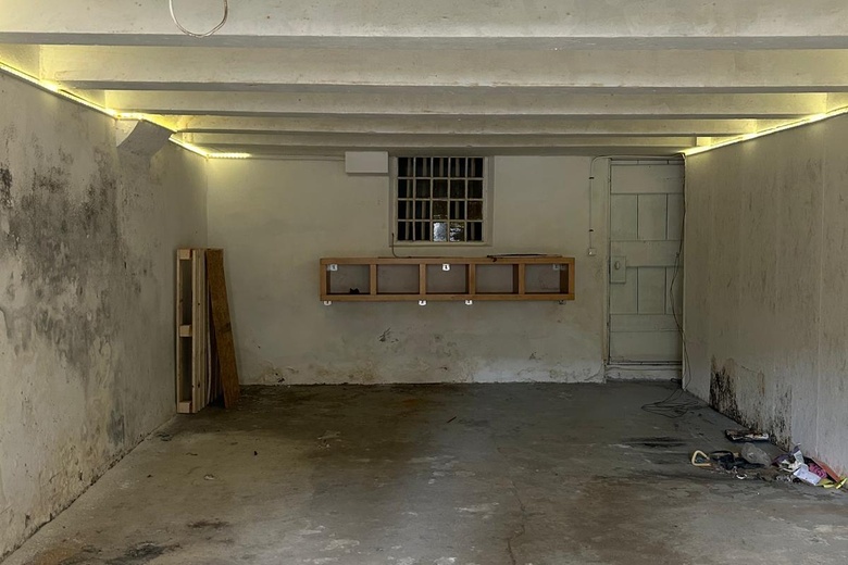 BedrijfsruimteaanOudezijds Voorburgwal 332<br/> inAmsterdam