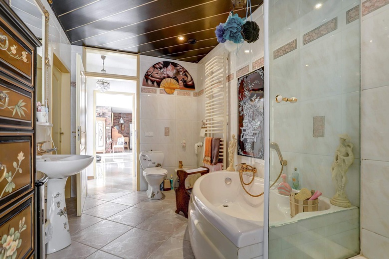 BedrijfsruimteaanRijksweg 2<br/> inBaexem