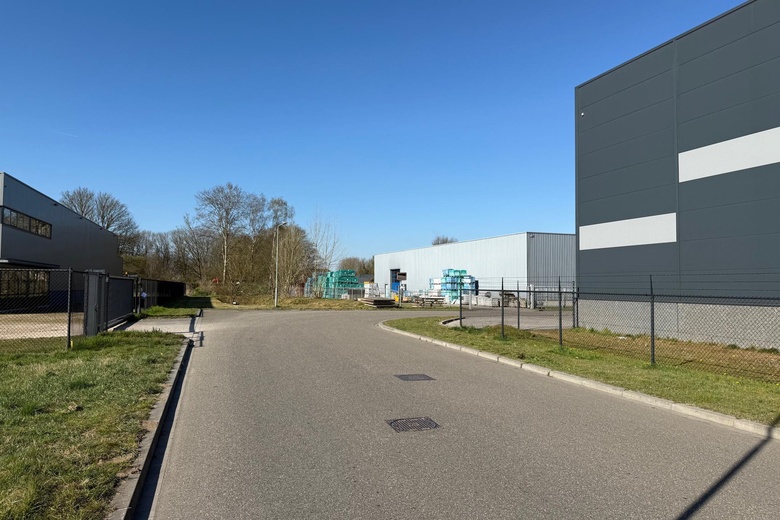BedrijfsruimteaanBoerenovenweg 0 ong<br/> inTienraij BedrijfsruimteaanBoerenovenweg 0 ong<br/> inTienraij