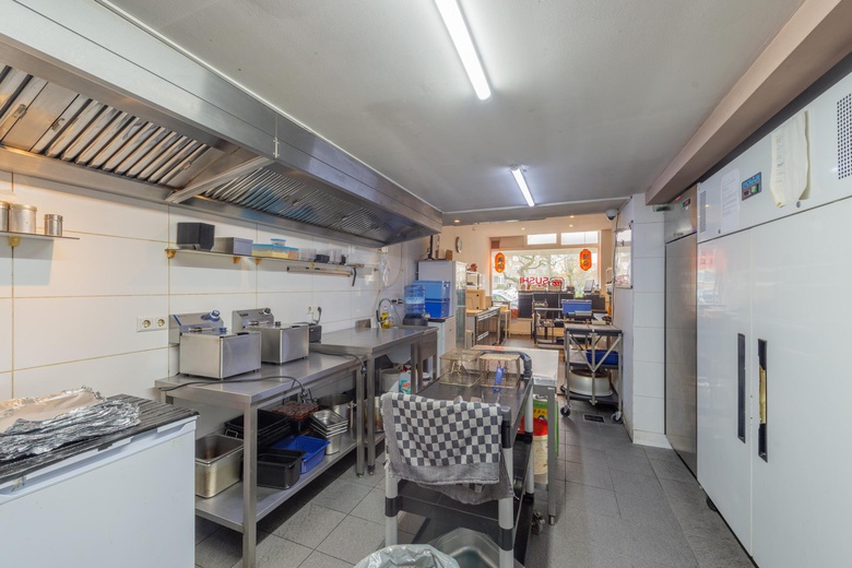 WinkelruimteaanE.du Perronstraat 34<br/> inWeesp