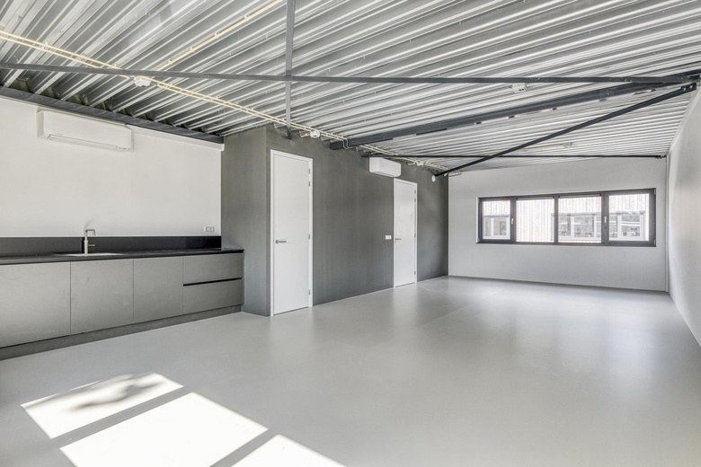 BedrijfsruimteaanAmersfoortsestraat 76 13<br/> inSoesterberg BedrijfsruimteaanAmersfoortsestraat 76 13<br/> inSoesterberg