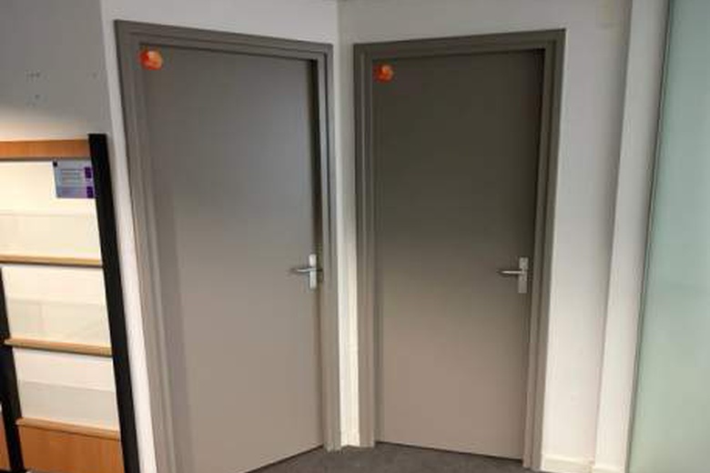 KantoorruimteaanBisschop Zwijsenstraat 35 Begane grond<br/> inTilburg KantoorruimteaanBisschop Zwijsenstraat 35 Begane grond<br/> inTilburg