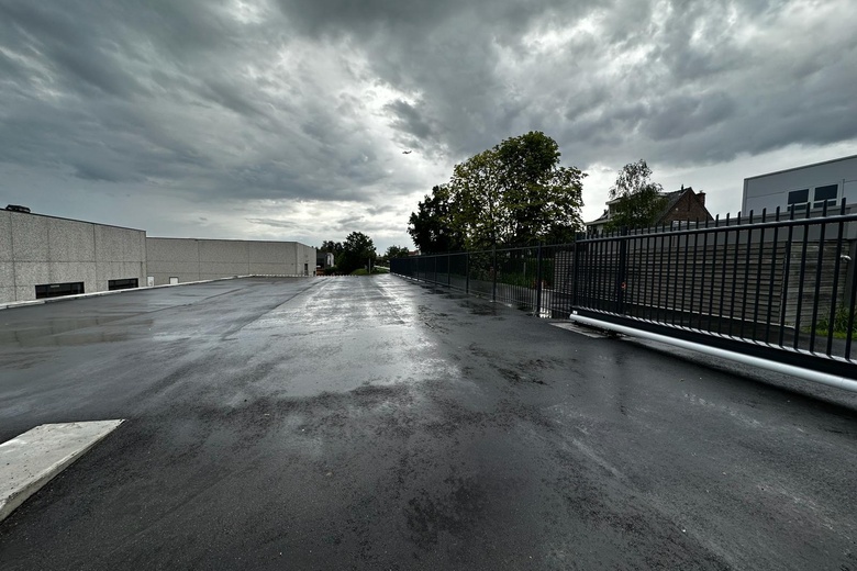 Bekijk foto 1 van Aalsmeerderweg 0 ong Bekijk foto 1 van Aalsmeerderweg 0 ong