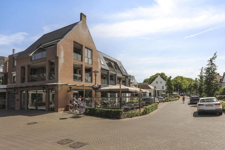 WinkelruimteaanKloosterstraat 14 - 66<br/> inGrubbenvorst WinkelruimteaanKloosterstraat 14 - 66<br/> inGrubbenvorst