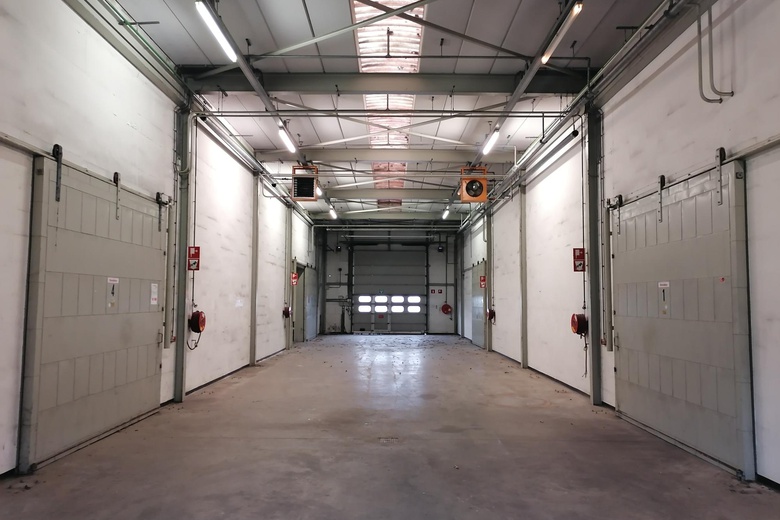 BedrijfsruimteaanLoudonstraat 174 - 184<br/> inApeldoorn BedrijfsruimteaanLoudonstraat 174 - 184<br/> inApeldoorn