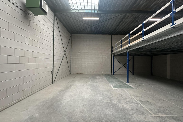 BedrijfsruimteaanZeemanstraat 29<br/> inBarendrecht BedrijfsruimteaanZeemanstraat 29<br/> inBarendrecht