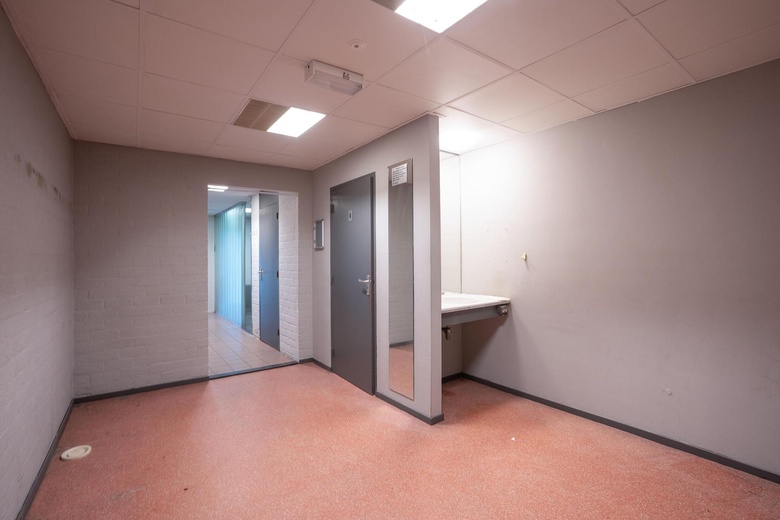 BedrijfsruimteaanParallelweg 58<br/> inGeleen BedrijfsruimteaanParallelweg 58<br/> inGeleen