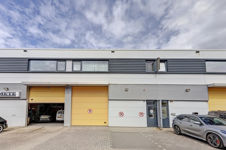 Bekijk foto 1 van 3e Industriestraat 25 G