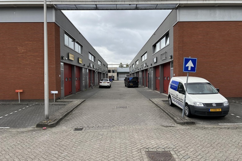 BedrijfsruimteaanCornusbaan 73 A<br/> inCapelle aan den IJssel